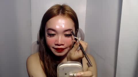 Snapshot of lovely_lianne chatting on July 26, 2026, 1:18 pm lovely_lianne online show from July 26, 2026, 1:18 pm