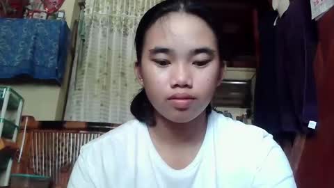 lovely_marie572336 online show from January 19, 2026, 5:44 am