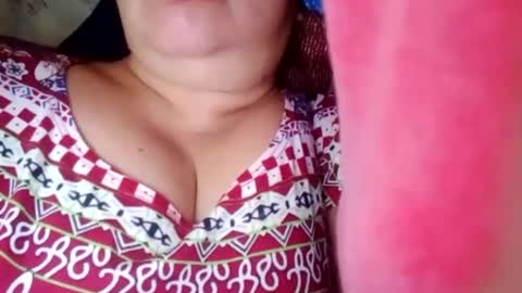 lovely_orchid online show from December 23, 2024, 2:35 am