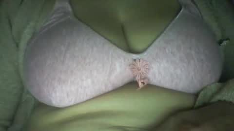 Snapshot of lovely_sweet_girl chatting on January 1, 2025, 12:11 am katrina follow me guys online show from January 1, 2025, 12:11 am