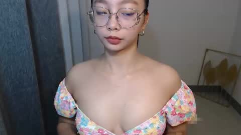 Snapshot of lovely_sweetiex chatting on November 15, 2025, 2:09 am call me Ann online show from November 15, 2025, 2:09 am