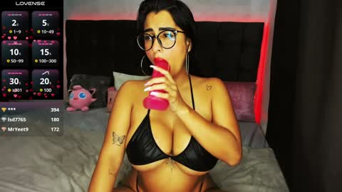 Snapshot of lovely_violet13 chatting on February 6, 2025, 8:56 pm lovely violet13 online show from February 6, 2025, 8:56 pm
