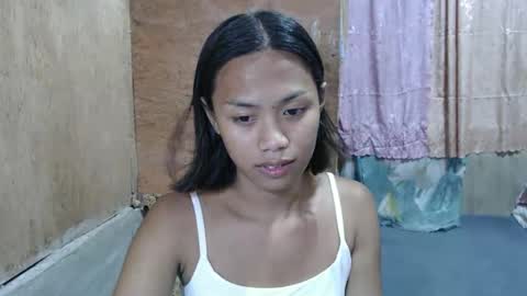 Snapshot of lovely_yvoneslutty chatting on December 19, 2025, 1:07 pm lovely_yvoneslutty online show from December 19, 2025, 1:07 pm