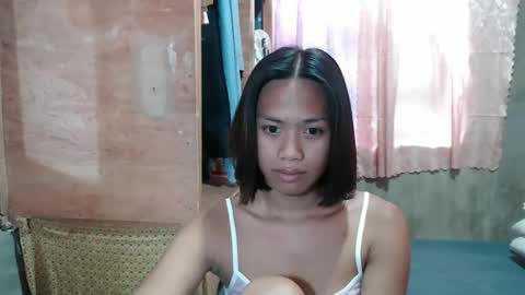 Snapshot of lovely_yvoneslutty chatting on January 13, 2026, 2:50 am lovely_yvoneslutty online show from January 13, 2026, 2:50 am