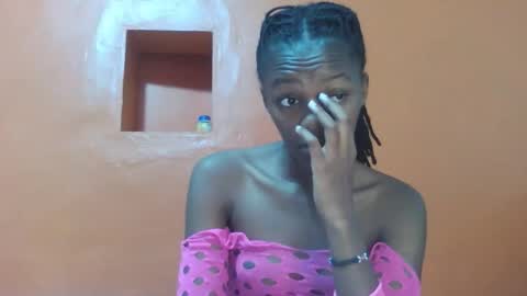 Snapshot of lovely_yvonne chatting on November 27, 2025, 2:08 pm Lovely yvonne online show from November 27, 2025, 2:08 pm