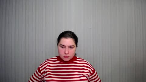 lovelyangel_xx online show from December 18, 2024, 8:31 am