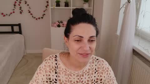 Snapshot of lovelybeatricee chatting on May 26, 2026, 10:44 am Beatrice online show from May 26, 2026, 10:44 am
