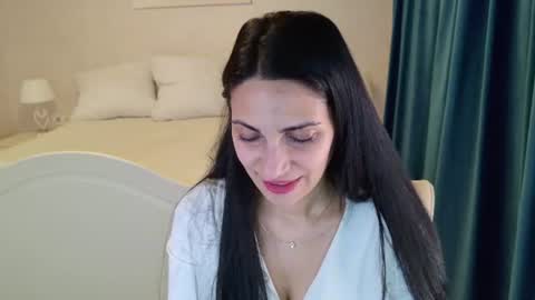 Snapshot of lovelybeatricee chatting on June 16, 2026, 6:21 pm Beatrice online show from June 16, 2026, 6:21 pm