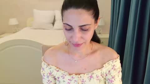 Snapshot of lovelybeatricee chatting on July 22, 2026, 6:43 pm Beatrice online show from July 22, 2026, 6:43 pm