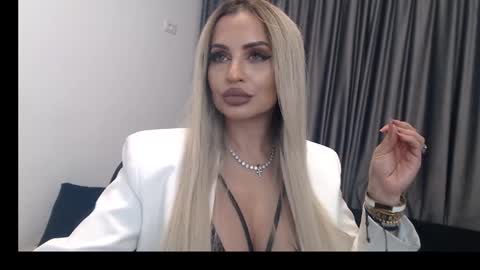 PrAllinXXXa online show from February 19, 2025, 2:33 am