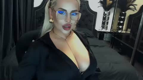 PrAllinXXXa online show from June 12, 2026, 10:19 pm