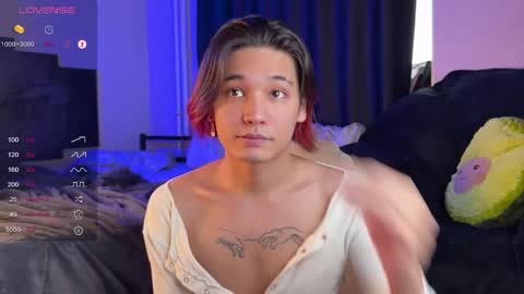 Snapshot of lovelydany3 chatting on January 13, 2025, 9:19 am lovelydany3 online show from January 13, 2025, 9:19 am