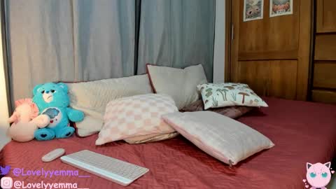   online show from December 17, 2025, 4:51 am