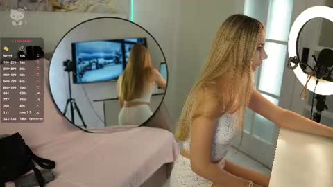 Snapshot of lovelygracee chatting on June 17, 2026, 3:02 pm lovelygracee online show from June 17, 2026, 3:02 pm