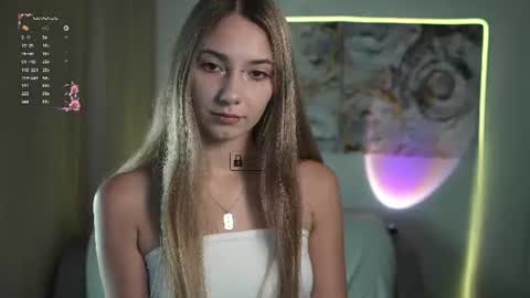 lovelygracee online show from July 26, 2026, 3:52 pm