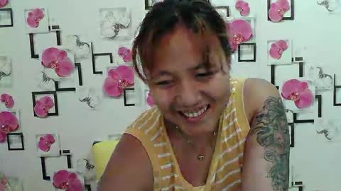 Snapshot of lovelyladylynxxx chatting on January 16, 2026, 2:37 am LocwlyLSYlYNXXX online show from January 16, 2026, 2:37 am