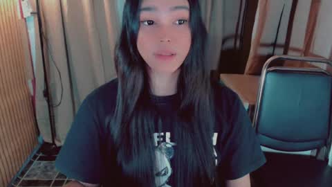 Snapshot of lovelylaiza chatting on July 30, 2026, 9:52 am Cutie Laiza online show from July 30, 2026, 9:52 am