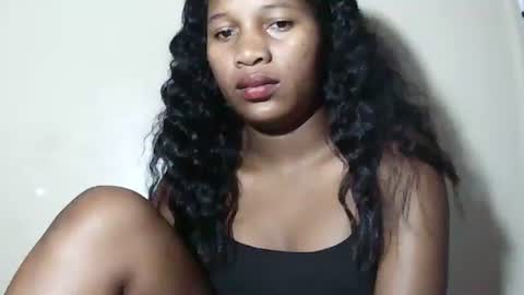 Snapshot of lovelylarra chatting on June 5, 2026, 7:41 pm lovelylarra online show from June 5, 2026, 7:41 pm
