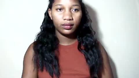 Snapshot of lovelylarra chatting on June 12, 2026, 8:57 am lovelylarra online show from June 12, 2026, 8:57 am