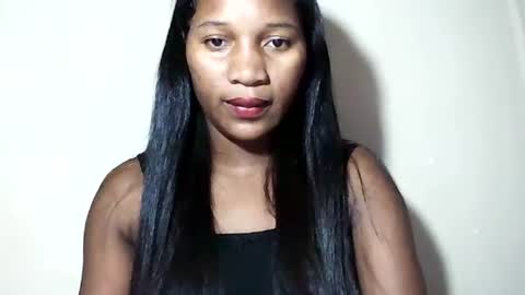 Snapshot of lovelylarra chatting on June 14, 2026, 6:43 pm lovelylarra online show from June 14, 2026, 6:43 pm