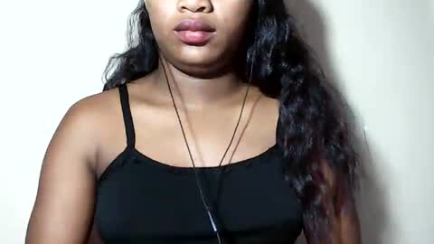 Snapshot of lovelylarra chatting on July 14, 2026, 10:32 am lovelylarra online show from July 14, 2026, 10:32 am