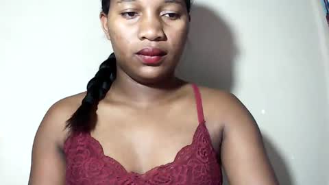 Snapshot of lovelylarra chatting on July 16, 2026, 6:41 am lovelylarra online show from July 16, 2026, 6:41 am