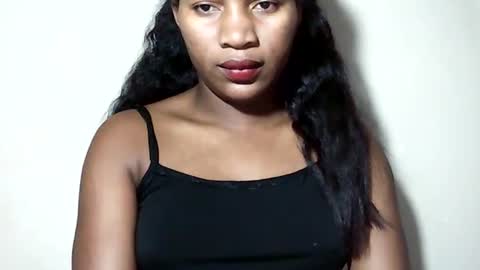 Snapshot of lovelylarra chatting on July 19, 2026, 10:13 pm lovelylarra online show from July 19, 2026, 10:13 pm