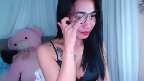 lovelymae18 online show from December 4, 2024, 11:57 pm