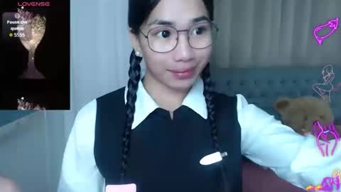 lovelymae18 online show from February 26, 2026, 7:29 am