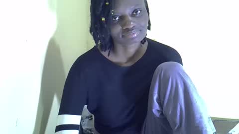 lovelymee2 online show from October 21, 2025, 6:41 pm