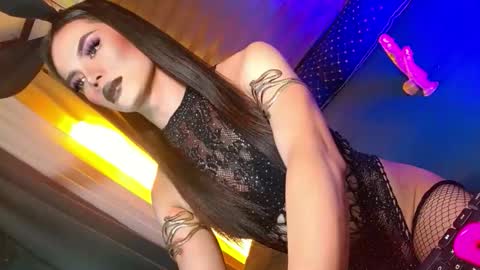 lovelymiss_shyna11 online show from May 20, 2026, 2:07 am