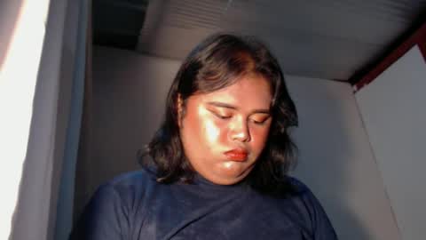 Snapshot of lovelypinaychubsx chatting on December 27, 2024, 9:50 am lovely online show from December 27, 2024, 9:50 am