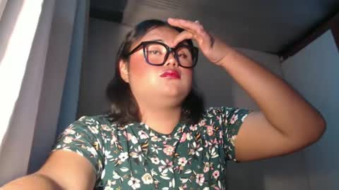 Snapshot of lovelypinaychubsx chatting on December 28, 2024, 7:22 pm lovely online show from December 28, 2024, 7:22 pm