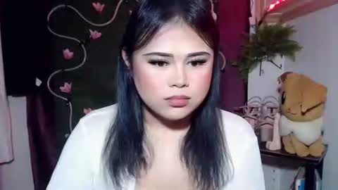 Snapshot of lovelypinaychubsx chatting on November 22, 2025, 9:30 am lovely online show from November 22, 2025, 9:30 am