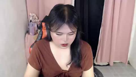 lovely online show from February 9, 2026, 11:20 pm