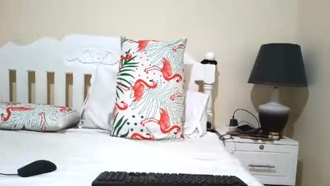 Snapshot of lovelyquey chatting on July 13, 2026, 9:39 pm Angelquey online show from July 13, 2026, 9:39 pm