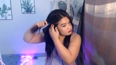 Rhean online show from March 17, 2026, 5:27 pm