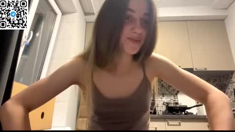 Snapshot of lovelysilk_63 chatting on June 16, 2026, 6:21 pm ELA online show from June 16, 2026, 6:21 pm