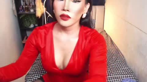 STWEET LINA online show from July 22, 2026, 11:46 am