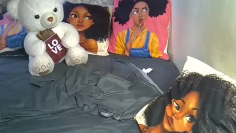 lovelytin online show from March 3, 2026, 1:39 pm