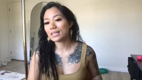 Snapshot of lovelyxmacii chatting on June 23, 2026, 8:29 pm lovelyxmacii online show from June 23, 2026, 8:29 pm