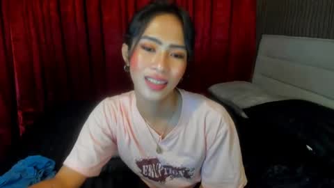 Snapshot of lovemarie19x chatting on February 13, 2025, 8:38 am pauleen online show from February 13, 2025, 8:38 am