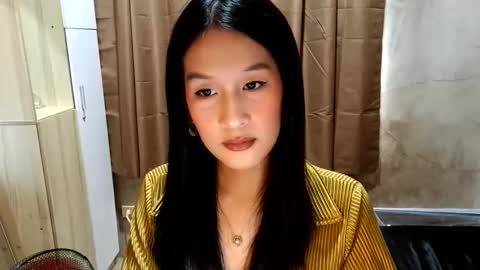 loveme_fiona online show from November 23, 2025, 2:00 am