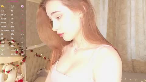 Keira online show from April 25, 2026, 8:28 am
