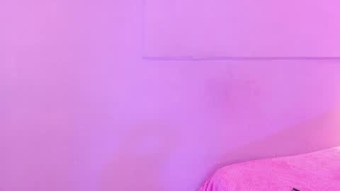 L O V E  online show from March 10, 2026, 11:48 am