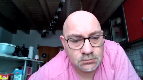 lover010983 online show from February 24, 2025, 8:27 am