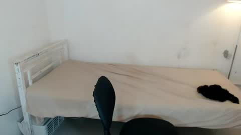 lover_malia online show from July 24, 2026, 6:11 am