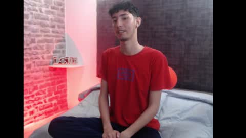 Snapshot of loverisu chatting on February 22, 2025, 8:31 pm loverisu online show from February 22, 2025, 8:31 pm