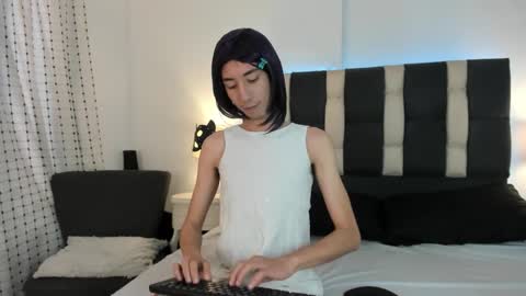 Snapshot of loverisu chatting on November 5, 2025, 7:36 pm loverisu online show from November 5, 2025, 7:36 pm