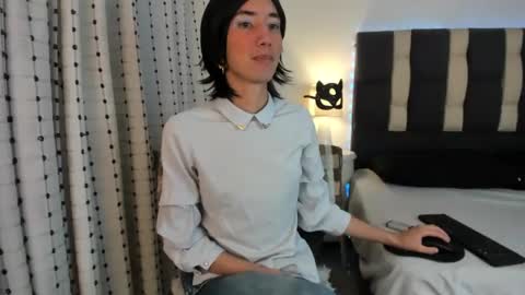 Snapshot of loverisu chatting on November 19, 2025, 10:10 pm loverisu online show from November 19, 2025, 10:10 pm